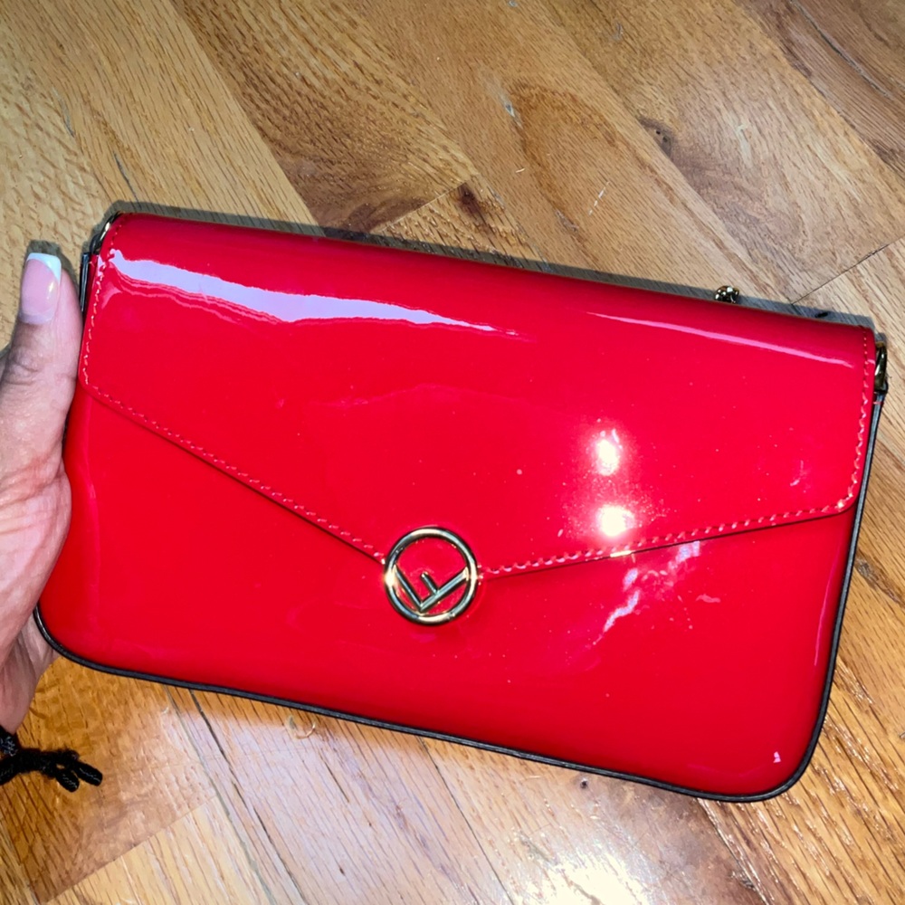 AUTHENTIC FENDI RED PATENT LEATHER WALLET ON CHAIN - Picture 13 of 14